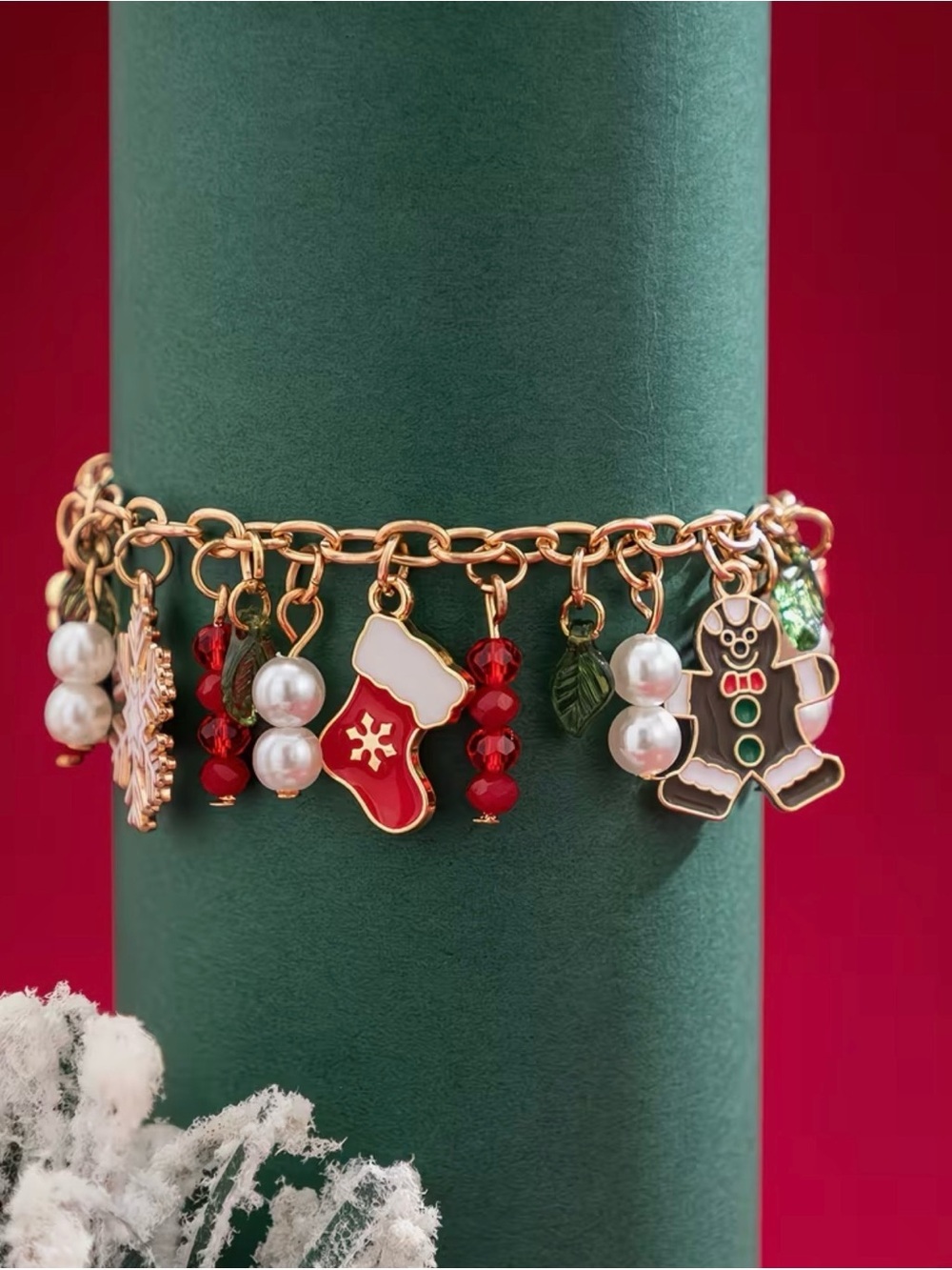 Christmas Holiday Gold Tone Enamel Dangle Charm Cable Chain Toggle Bracelet 7.9"